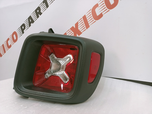 Ліхтар задній правий (чорний) Jeep Renegade 2015-2018 (68256056АА), аналог