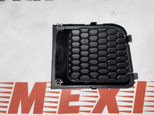 Решітка переднього бампера ліва Jeep Renegade 2015-2018 (5XB62LXHAA), аналог