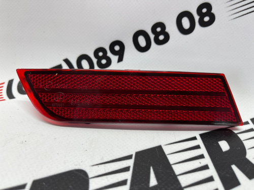 Катафот заднего бампера правый Volkswagen Touareg 2015-2018 (7P6945106A), аналог