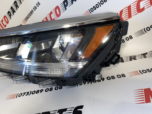 Фара ксенон с лампочкой левая и правая комплект Volkswagen Passat B8 2016-2018 (561941773A), аналог