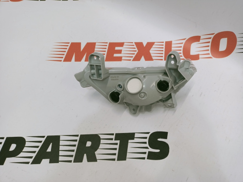 Вказівник повороту переднього бампера правий Mazda 3 2013-2015 (B45A51350A), аналог