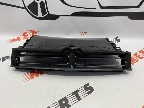 Жалюзі Tesla Model 3 2017-2020(107673200H), аналог
