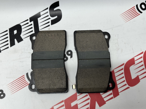 Гальмівні колодки передні Tesla Model S 2012-2020 (1055066-00-C)