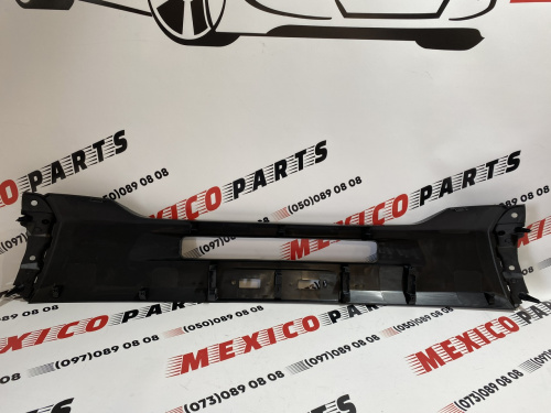 Накладка переднього бампера не фарбована  Mitsubishi Outlander 2016-2018 ( 6400J047), аналог