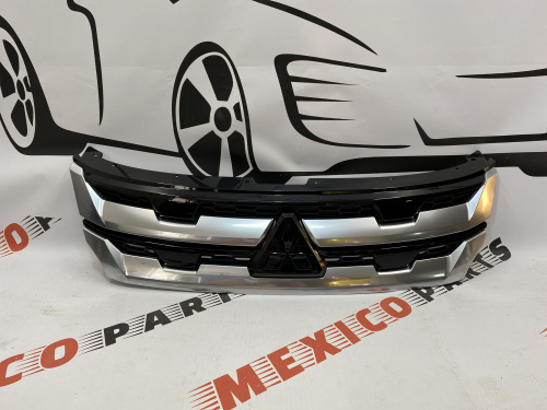 Решітка радіатора Mitsubishi ASX 2020- (7450B399), аналог