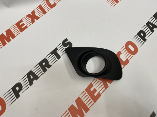 Рамка противотуманной фары левая SXT Dodge Journey 2015-2018 (68088687AB), аналог
