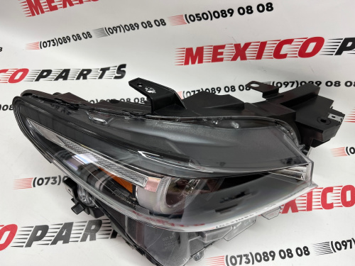 Фара права LED  Mazda CX 9 2016-2023 , аналог
