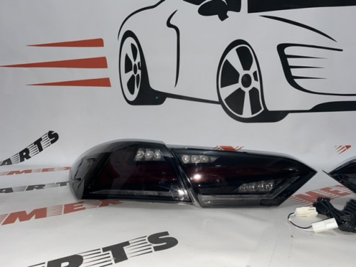 Комплект задніх ліхтарів тюнинг 1 Toyota Camry 2018-2021 (81560-06730T), аналог