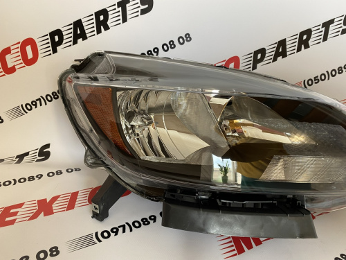 Фара правая черная Nissan Sentra 2016-2018 (26010-3YU0A), аналог