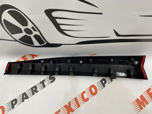 Накладка на переднюю правую дверь Nissan X-Trail(Rogue) 2021-2023 (80870-6RR0A), аналог