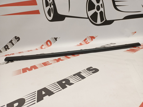 Губа переднього бампера чорна комплектація SE USA Toyota Camry 2018-2020 (53122-06040), аналог