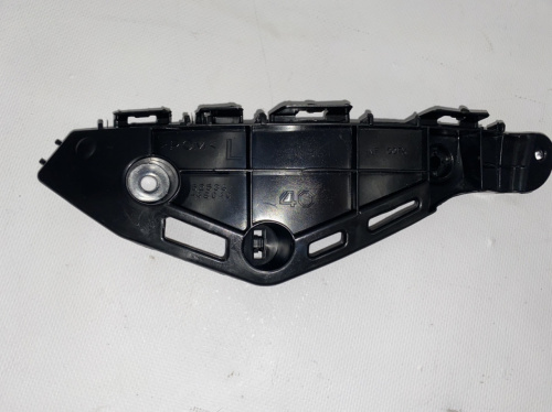 Кріплення переднього бампера ліве Lexus RX 2016-2018 (52536-48040), аналог
