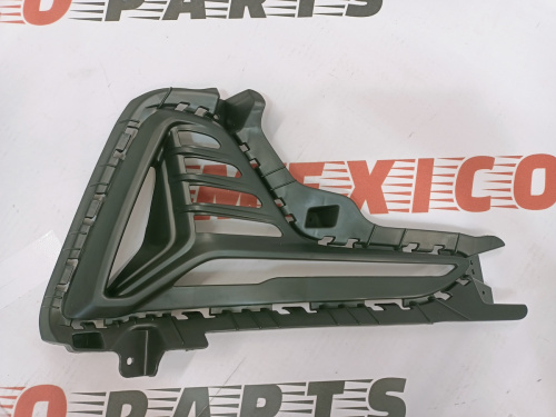 Рамка противотуманной фары правая Hyundai Sonata 2018-2020 (86522-C1AB0), аналог