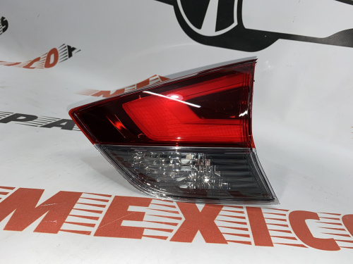 Фонарь LED правый внутренний Nissan X-Trail(Rogue) 2017-2020 (265506FL5A), аналог