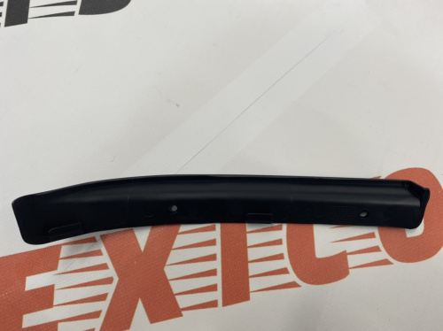 Бризговик переднього колеса правий Jeep Cherokee KL 2014-2018 (68156562AB), аналог