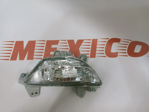 Вказівник повороту переднього бампера правий Mazda 3 2013-2015 (B45A51350A), аналог