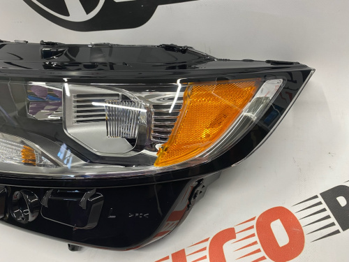 Фара левая галоген с работающим катафотом USA Ford Edge 2015-2018 (FT4Z-13008-F), аналог
