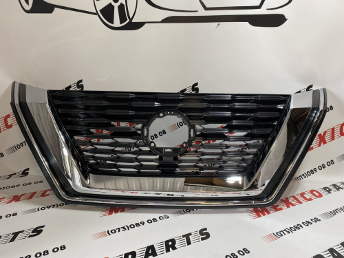 Решетка радиатора под круглый дистрон Nissan X-Trail(Rogue) 2021- (623106RA0A), аналог