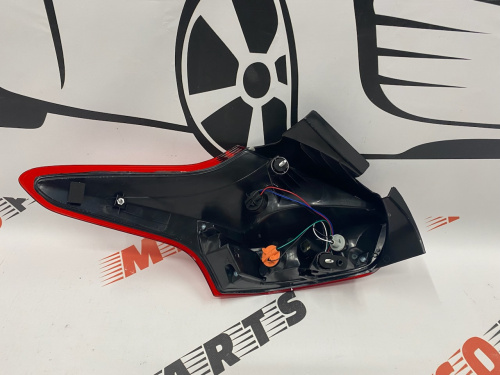 Фонарь задний наружный правый Hatchback Ford Focus 2012- 2018 (F1EZ-13404-AG), аналог