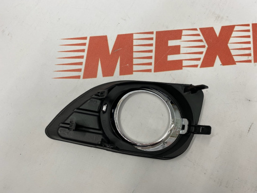 Рамка протитуманної фари права Toyota Camry 2009-2011 (52030-06050), аналог