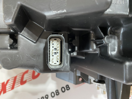 Фара права LED Ford Edge 2019-2021 (KT4Z13008BA), аналог