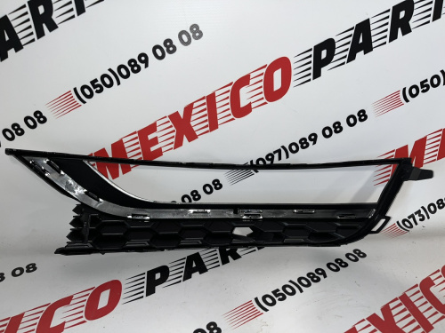 Рамка противотуманной фары с хромом правая USA Volkswagen Passat B7 2012-2015(561853666A9B9) , аналог