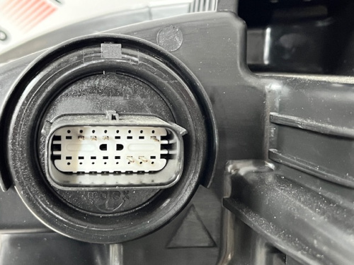 Фара права з LED ДХО Ford Bronco Sport 2021-2026 (M1PZ13008D), аналог
