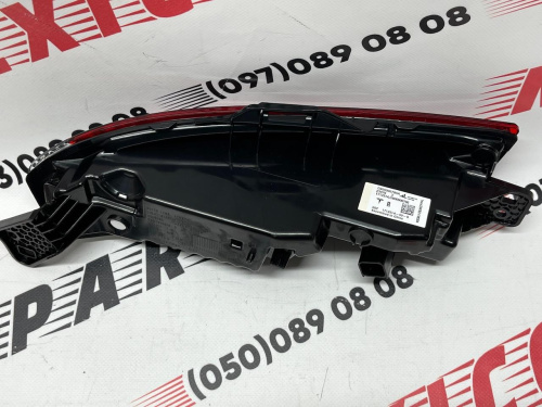 Ліхтар заднього бампера правий нижній Tesla Model 3 2024-(1712514-00-D), аналог