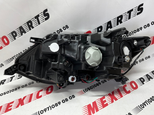 Фара галоген правая с желтым катафотом USA Nissan X-Trail(Rogue) 2017-2020 (260106FL0A), аналог