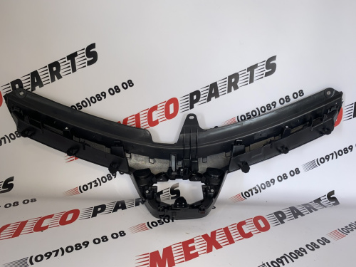 Решітка радіатора USA (компл.SE) Toyota Corolla 2017-2019 (53111-02B10-C0), аналог