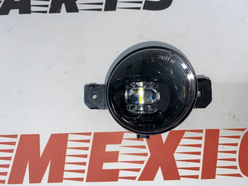 Противотуманная фара правая LED Nissan Altima 2013-2015, аналог