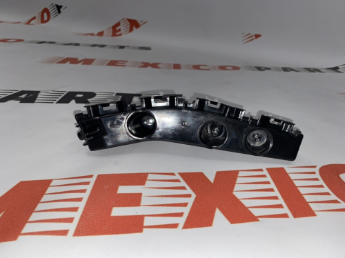 Кріплення переднього бампера праве Jeep Compass 2011-2016 (5182596AB), аналог