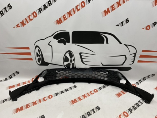 Решітка переднього бампера USA Toyota C-HR 2017- (53114-F4020), аналог