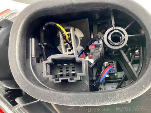 Фонари задние комплект Volkswagen Passat B8 2016-2018 (561-945-095-PK), аналог