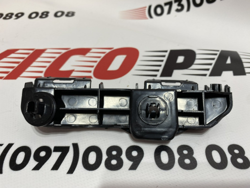 Крепление заднего бампера правое верхнее Toyota RAV-4 2016-2018 (52563-0R050), аналог