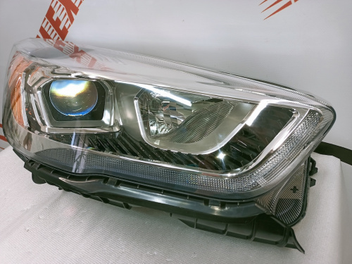 Фара правая Ford Escape(Kuga) 2017- 2019 (GJ5Z-13008-G), аналог