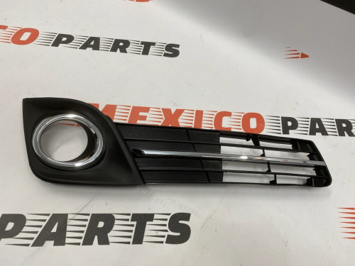 Рамка протитуманної фари права SE Toyota Camry 2012-2014 (5212806290 ), аналог