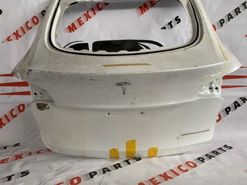 Кришка багажника оригінал б/в Tesla Model Y 2020-2024 (1493410e0a)