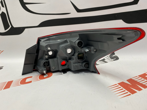 Фонарь задний наружный левый Nissan Sentra 2016-2018 (26555-3YU0A), аналог