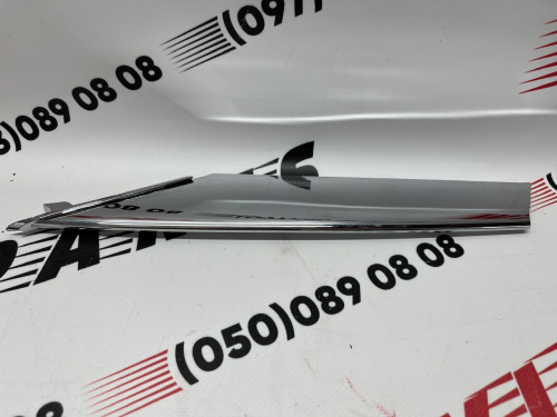 Накладка жалюзи нижняя левая хром Tesla Model S 2012-2020(1056379-00-C), аналог