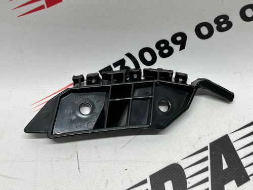 Кріплення переднього бампера ліве Tesla Model 3 2024-(1774268-00-E), аналог