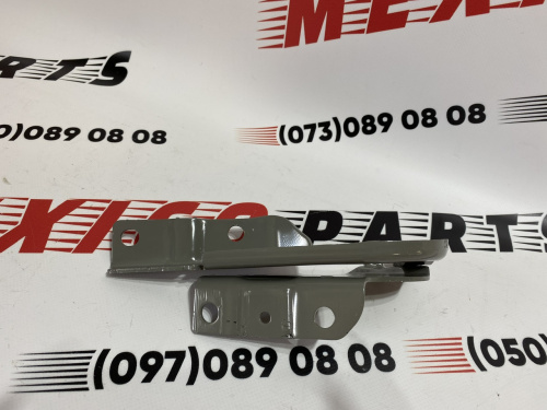 Петля капота права Mitsubishi Outlander 2016-2021 (MN175242), аналог