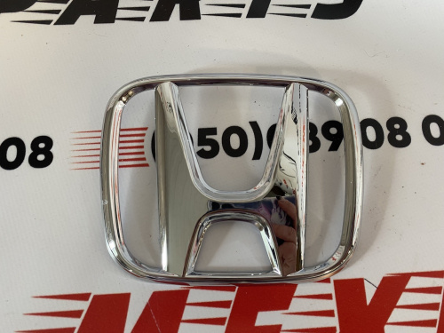 Емблема решітки радіатора Honda CR-V 2015-2016 (75700SZW000), аналог
