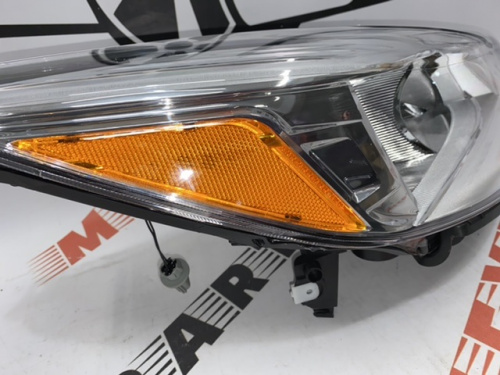 Фара правая с работающим катафотом  Ford Escape 2013-2016 (CJ5Z-13008-C), аналог