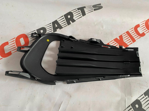 Рамка противотуманной фары левая Volkswagen Jetta 2023-(17a853665f9b9) , аналог