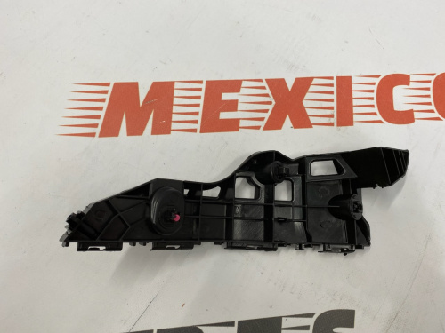 Кріплення переднього бампера праве Toyota Highlander 2014-2019 (52145-0E060 ), аналог