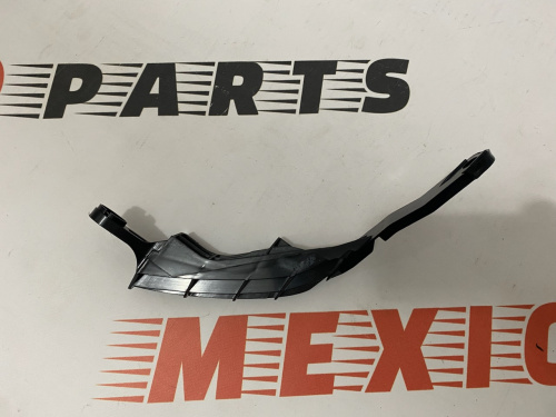 Кріплення заднього бампера ліве під ліхтарем Toyota RAV4 2019-2021 (52563-0R070), аналог