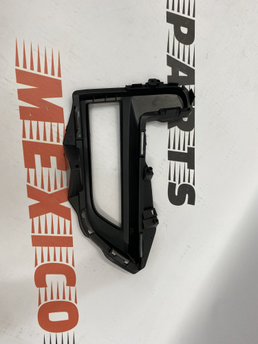 Рамка противотуманной фары левая Nissan X-Trail(Rogue) 2017-2020 (62257-6FL0B), аналог