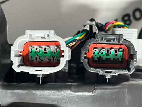 Фара правая 3 LED Mitsubishi Outlander 2023-(8301-D812), аналог