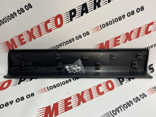 Накладка на дверь задняя правая Mazda CX-5 2022-(KB7W51RC0D), аналог